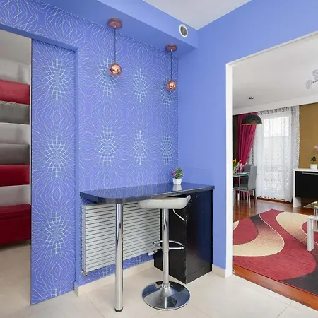 Family With Parking And Workspace Near Metro In By Renters Warszawa