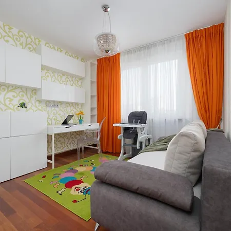 Apartment Family With Parking And Workspace Near Metro In By Renters